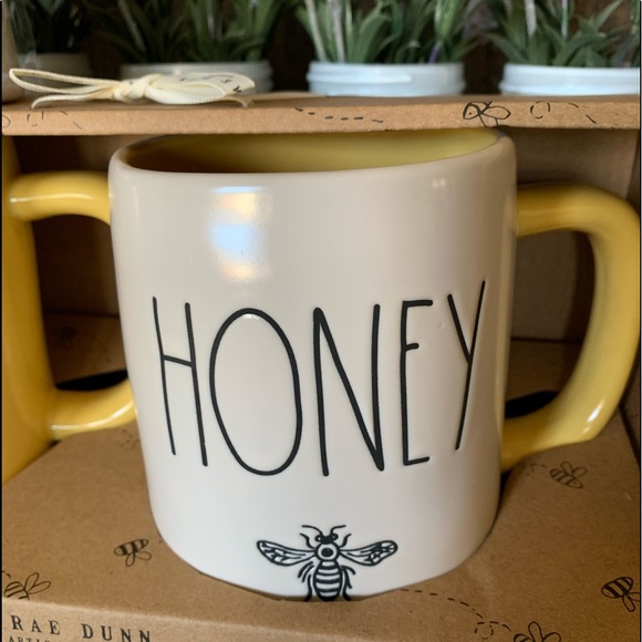 Rae Dunn 🐝 Honey Busy Bee Mug set w/ Dipper - Picture 3 of 7